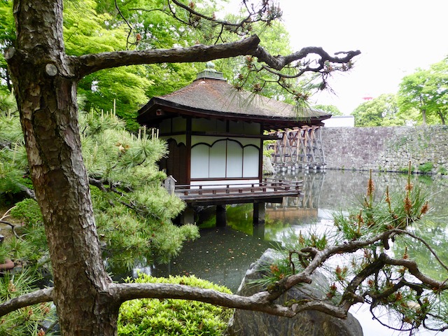 和歌山城の紅葉渓庭園