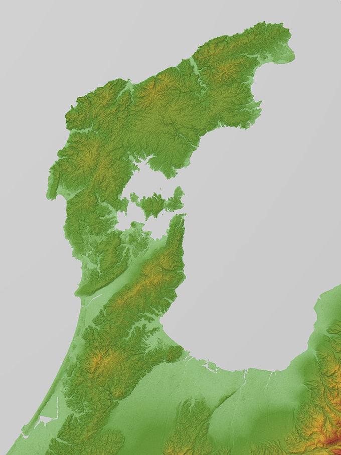 能登半島の地形図（出典：Wikipedia）